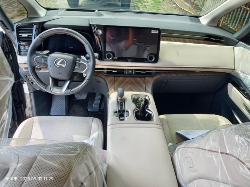 25款雷克萨斯LM500h 2.4T 油电混动 Executive 6座 韩版最新价格