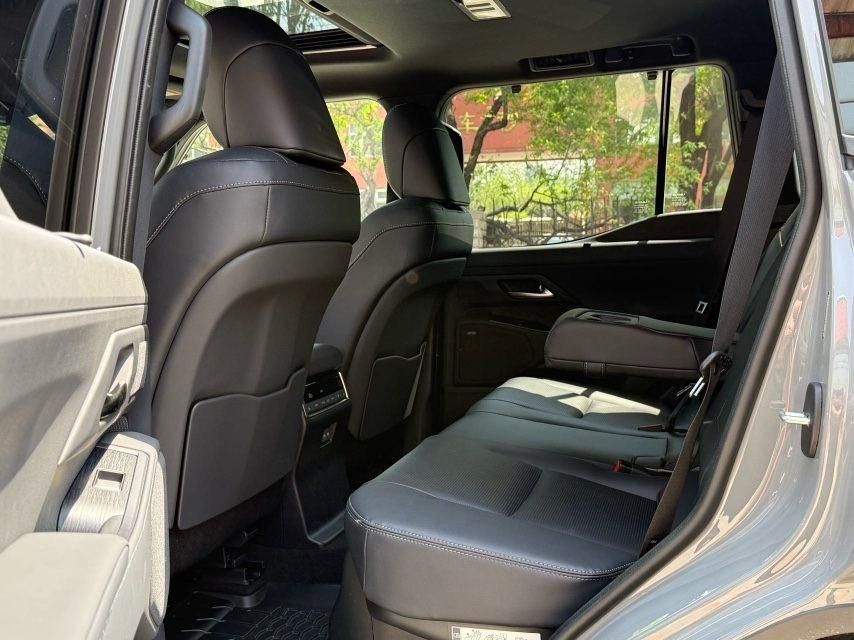 25款雷克萨斯GX550 7座 Luxury豪华加版现车最新报价115万