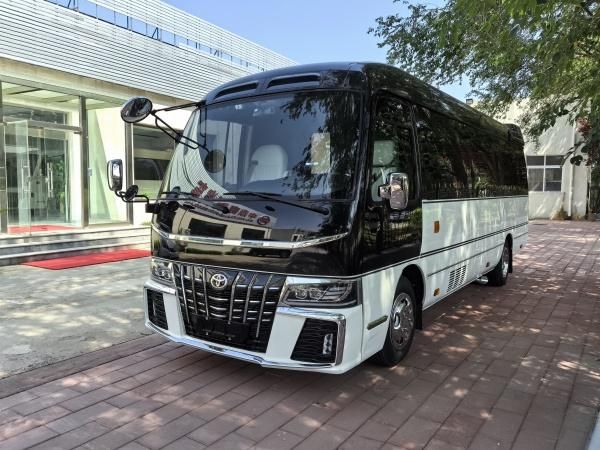 丰田考斯特7座房车 豪华舒适配备大床卫生间