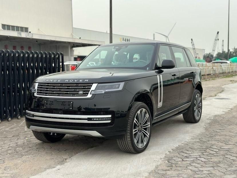 2025款路虎揽胜行政 3.0T D350 柴油 创世加长最新报价208万