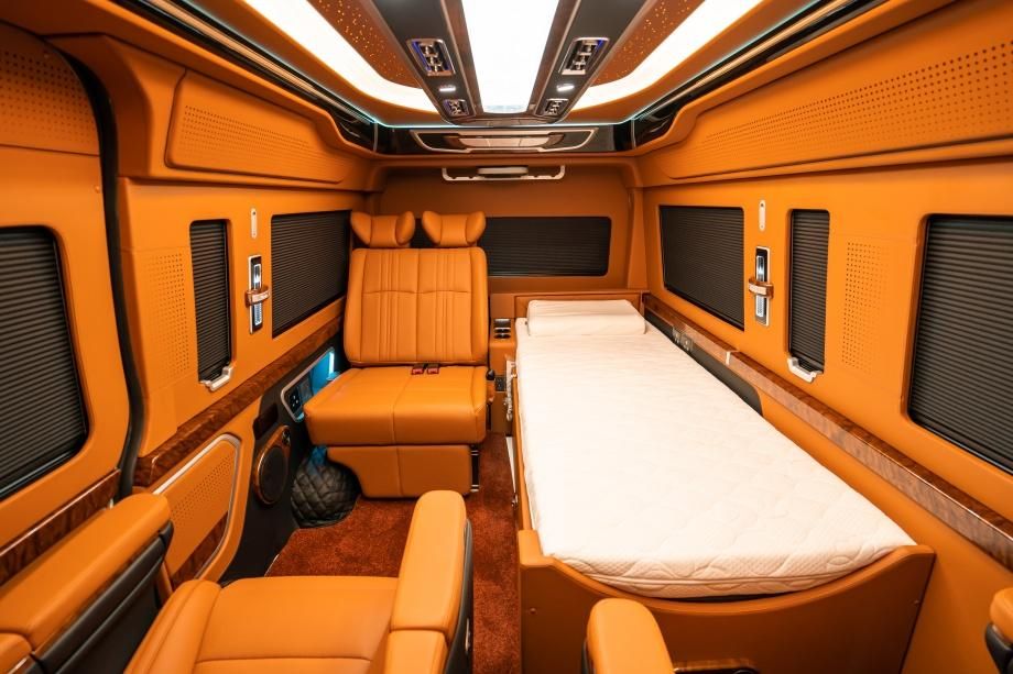 海狮6座电动单人车内空间如何 丰田海狮6座多少钱