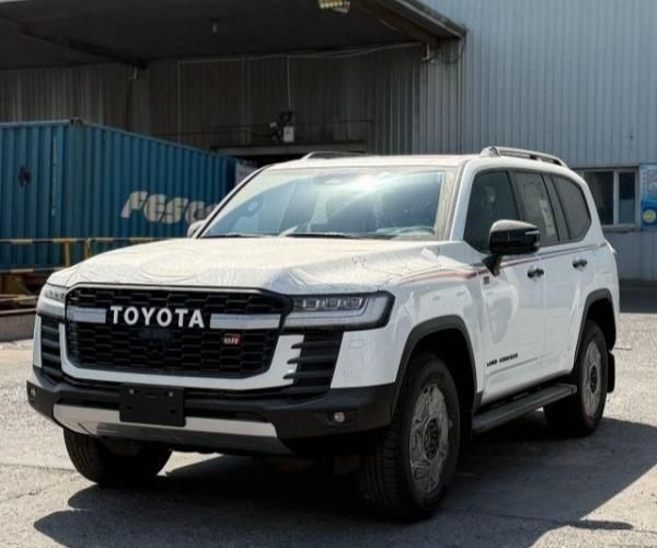 2025款丰田LC300 兰德酷路泽3500 GR-Sport现车最新落地价