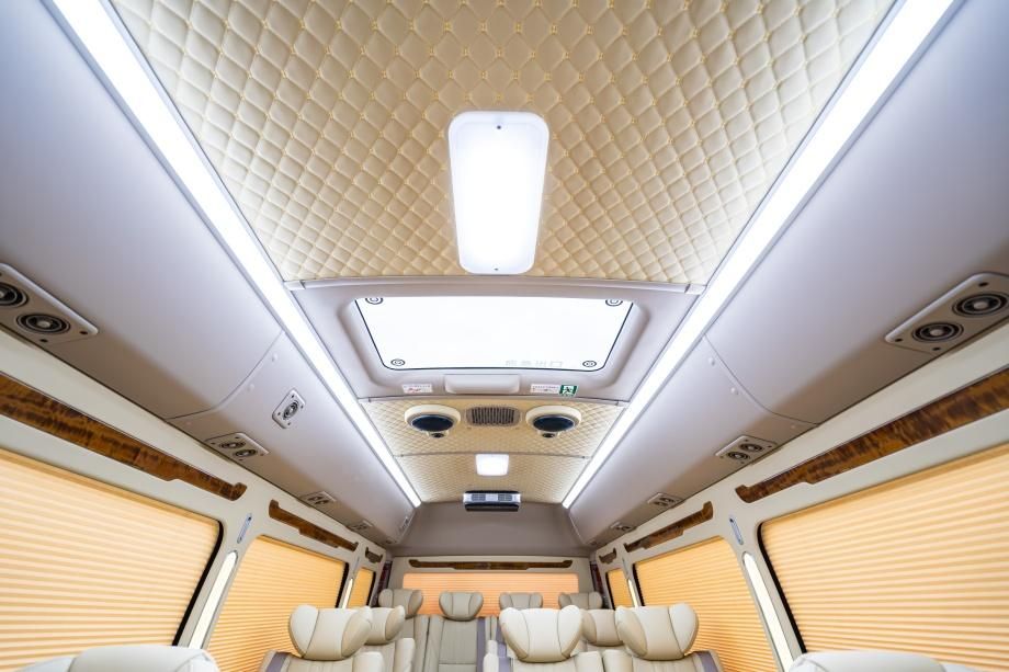 丰田考斯特15座官网最低成交价格 丰田考斯特官方报价电话