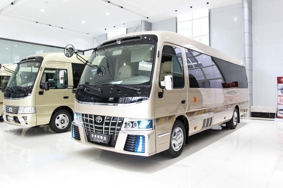 丰田考斯特15座官网最低成交价格 丰田考斯特官方报价电话