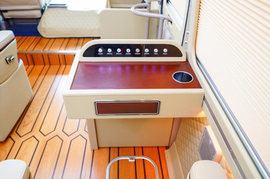 丰田考斯特2025款现车官方特惠报价 15座指导价多少