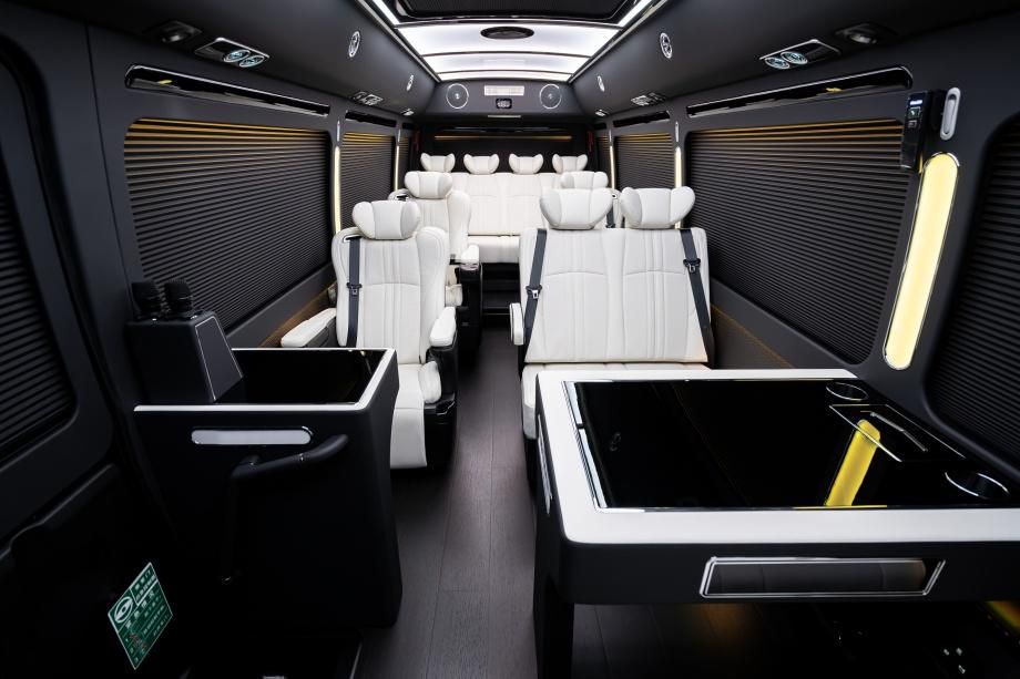 丰田考斯特13座配置参数 13座接待用车落地指导价