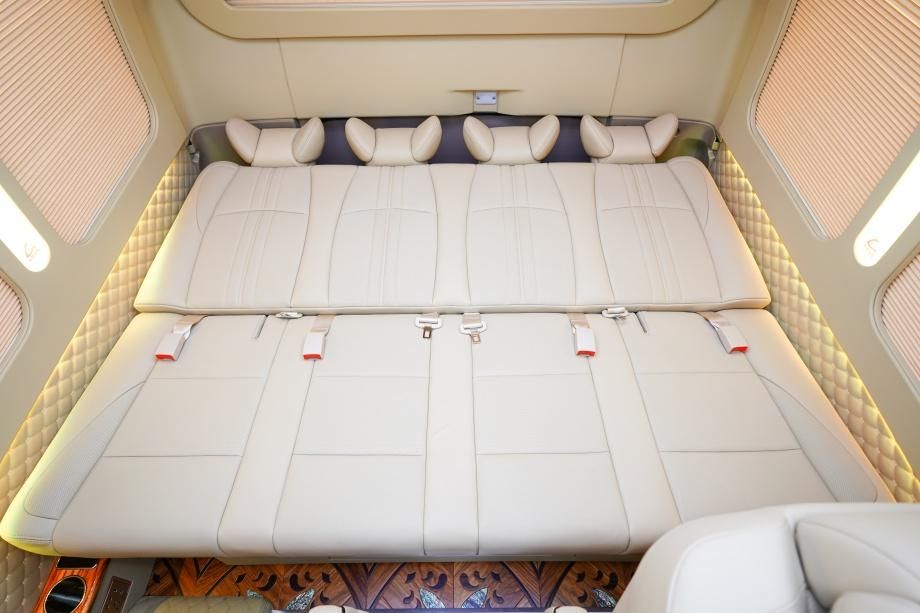 丰田考斯特现车促销优惠后多少钱 凯萨皇冠版外观落地指导价