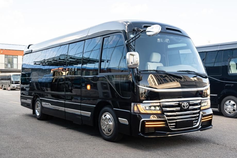 丰田考斯特13座配置参数 13座接待用车落地指导价