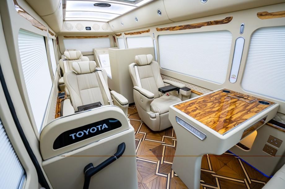 丰田考斯特8座房车版多少钱 考斯特最新官方报价优惠