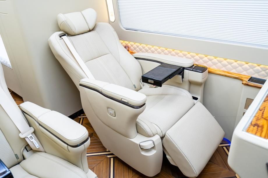 丰田考斯特8座房车版多少钱 考斯特最新官方报价优惠