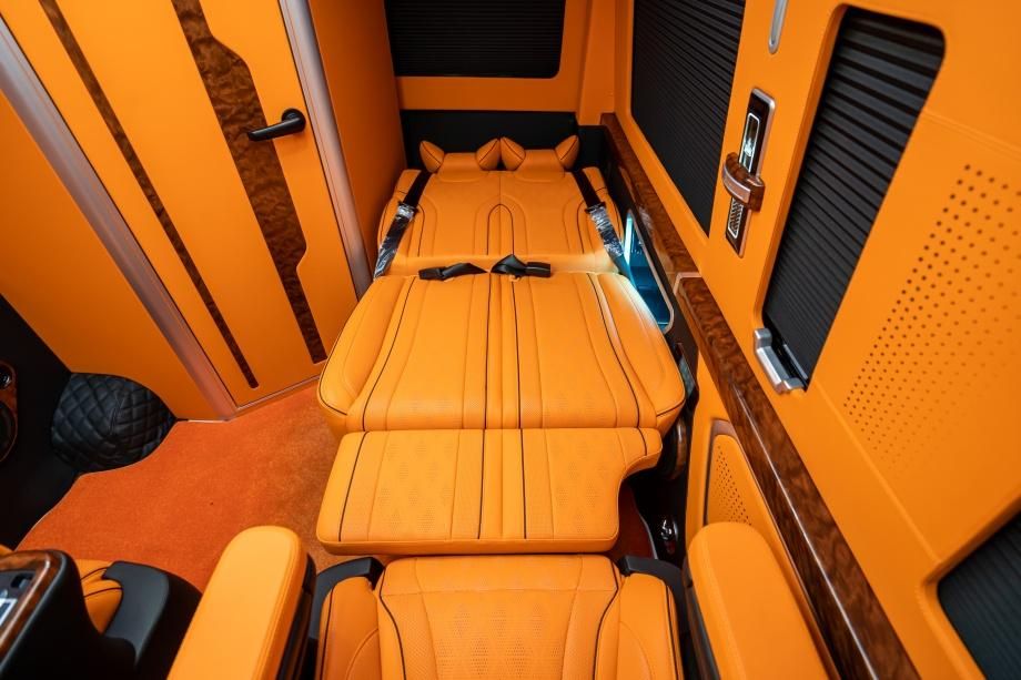 丰田海狮新车多少钱一台 商务车6座豪华版配置参数优惠价格