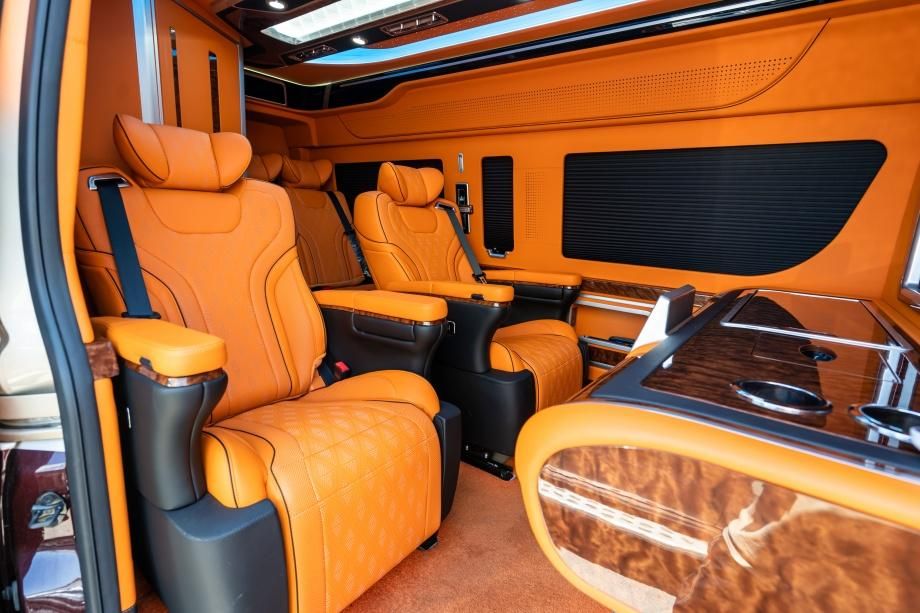 丰田海狮新车多少钱一台 商务车6座豪华版配置参数优惠价格