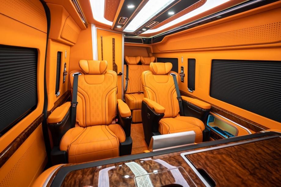 丰田海狮新车多少钱一台 商务车6座豪华版配置参数优惠价格