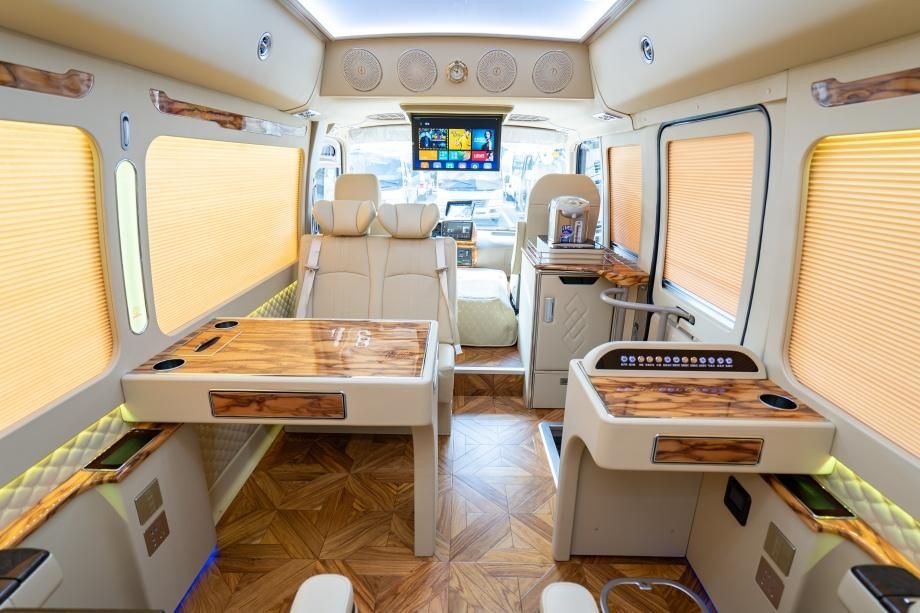 云南宣威丰田考斯特参数配置 丰田考斯特官网图片