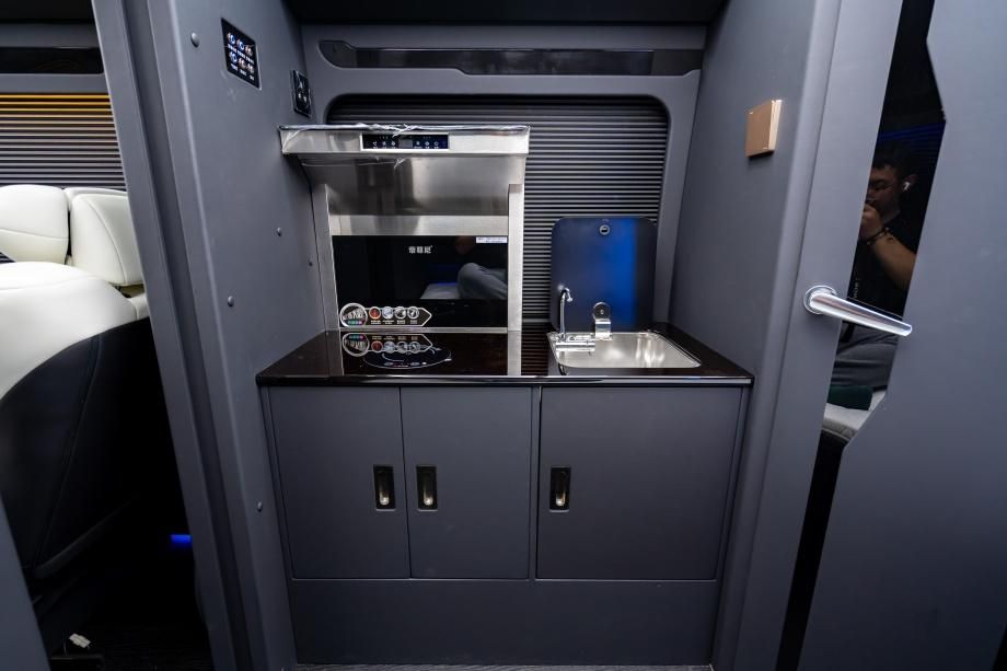 山西永济丰田考斯特(6座)豪华版多少钱