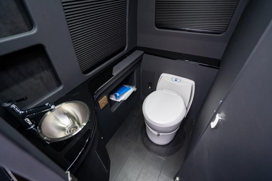 山西永济丰田考斯特(6座)豪华版多少钱