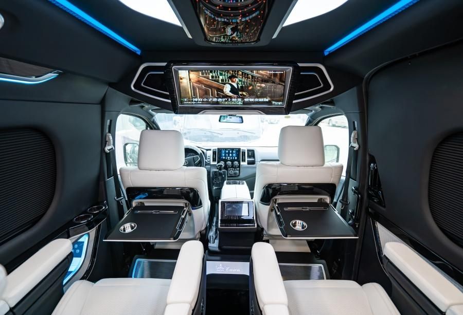 丰田海狮9座现车特惠落地价 海狮新车参数图片