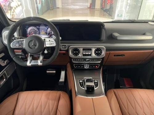‌2025款奔驰G63 4x4² 港口现车 报价多少钱 支持全国分期上牌