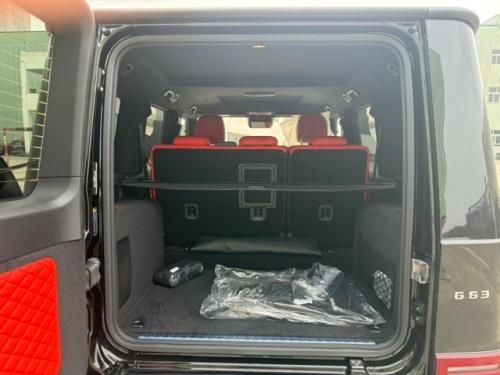‌2025款奔驰G63 4.0T V8+48V轻混 三把锁 曜岩黑 落地价格多少钱