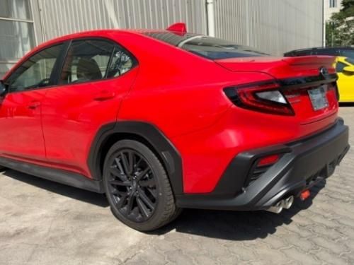 斯巴鲁WRX2.4T手动Sport-tech版275马力全时四驱性能标杆