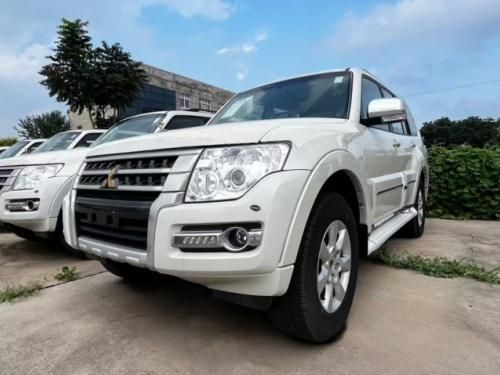 22款中东帕杰罗V93 3.0L V6+超选四驱 真皮高配金融0首付优惠