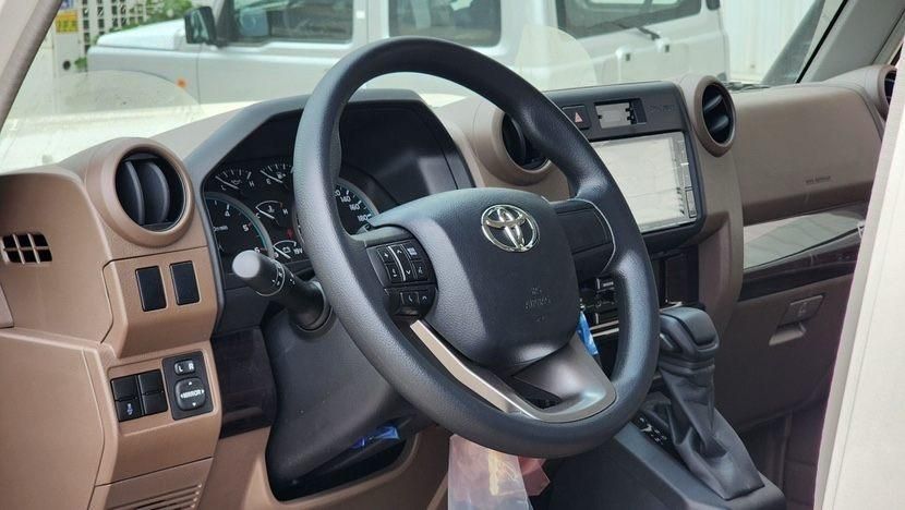 2025款丰田酷路泽LC76 2.8T 自动 柴油 现车最新价格65万