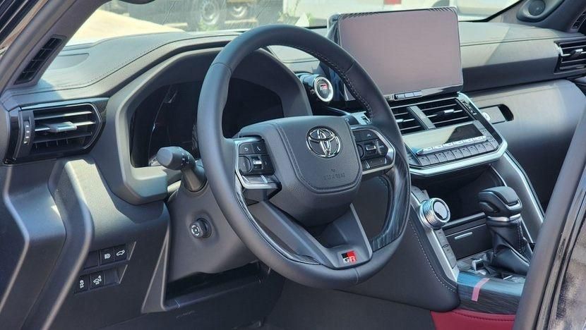 2025款豐田酷路澤3300  GR-Sport 柴油最新價格信息