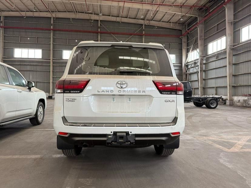 2025款豐田酷路澤3300 柴油 GXR 18輪 絲絨最新價格配置參數(shù)