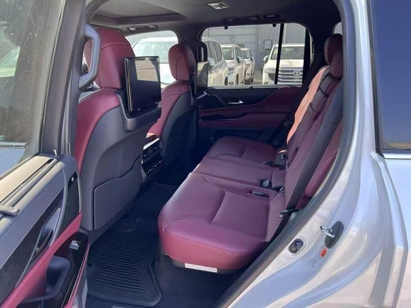 2025款雷克萨斯LX600 7座 Luxury豪华 加版最新价格配置参数