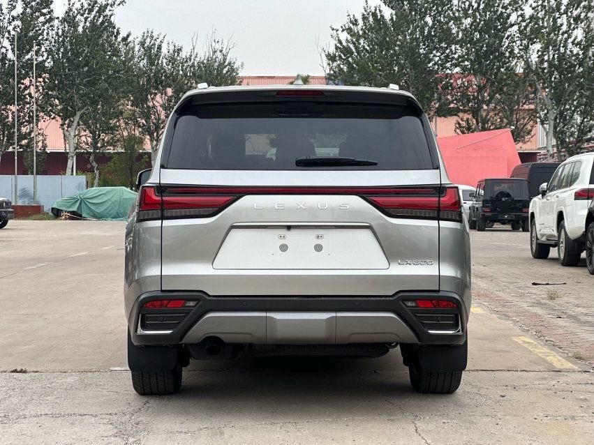 2025款雷克萨斯LX600 7座 Premium高级 标准最新价格