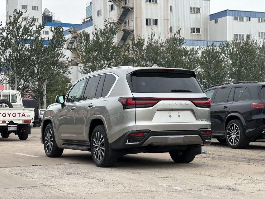 2025款雷克萨斯LX600 7座 Premium高级 标准最新价格