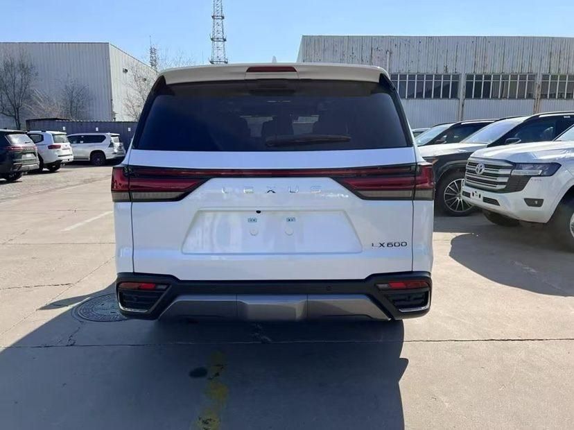 2025款雷克萨斯LX600 7座 Luxury豪华 加版最新价格配置参数