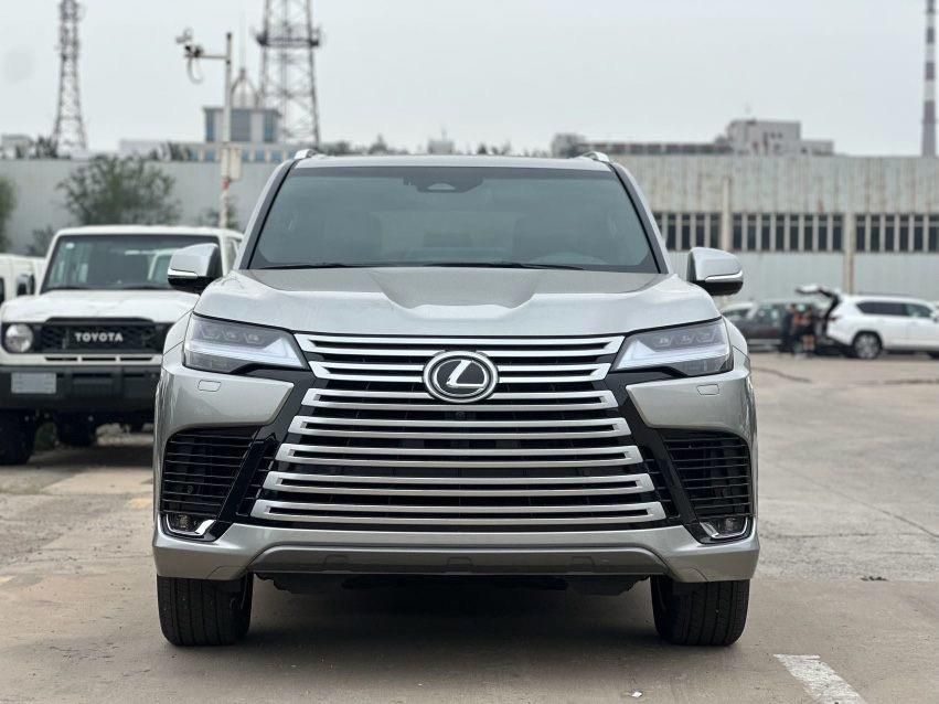 2025款雷克萨斯LX600 7座 Premium高级 标准最新价格