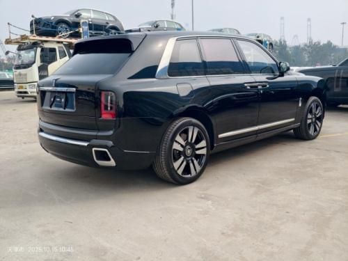 勞斯萊斯庫里南25款6.7T標準版 奢華科技與極致舒適 金融方案