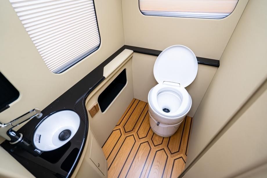 预算内拿下豪华团队座驾？红旗国悦10座配置价格双惊喜