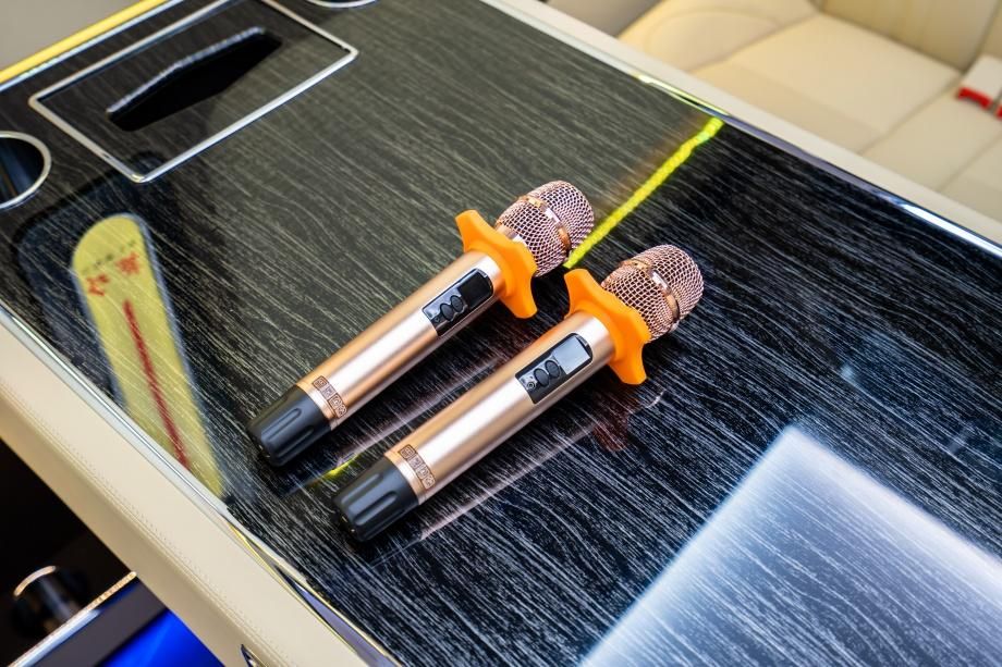 红旗国悦12座商务接待推荐配置2025款现车特惠惊喜报价