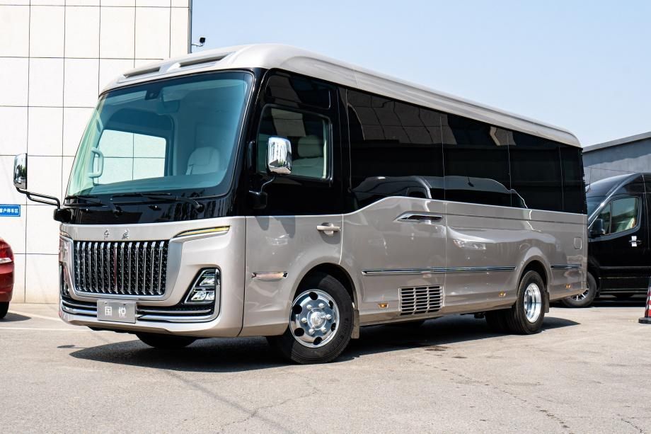 红旗国悦 12 座商务车多少钱?2025 款最新报价来了