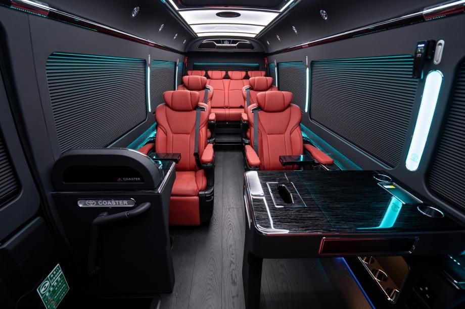 丰田考斯特12座豪华版配置现车报价多少钱 公司采购政策详询