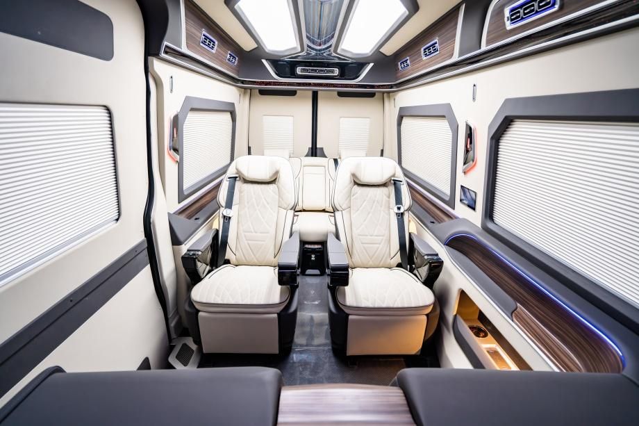 河南灵宝奔驰斯宾特(7座)多少钱