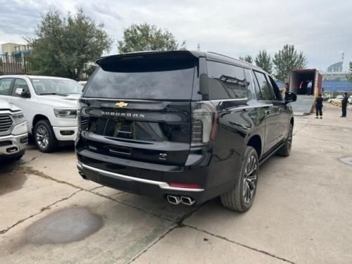 2025款萨博班3.0柴油四驱High Country高地售价 配置豪华动力强劲