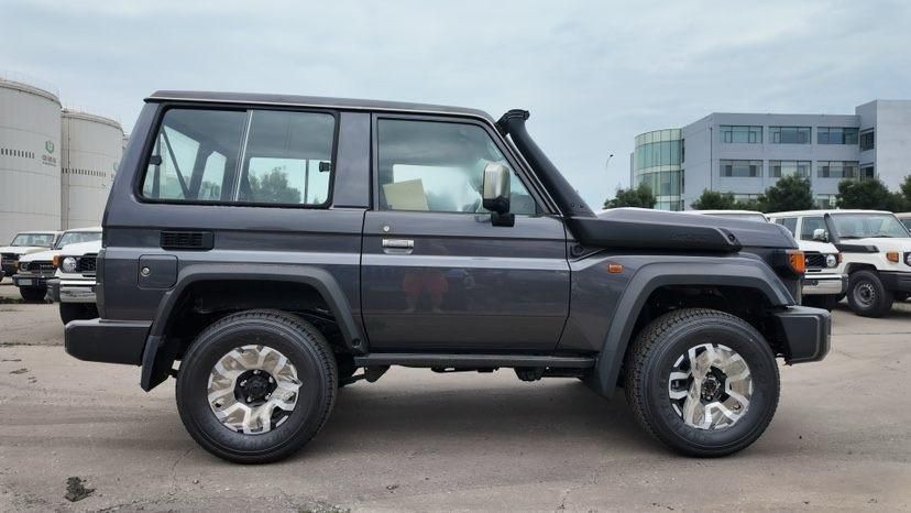 2025款丰田酷路泽LC7 2.8T 柴油中东版 硬派越野最新报价