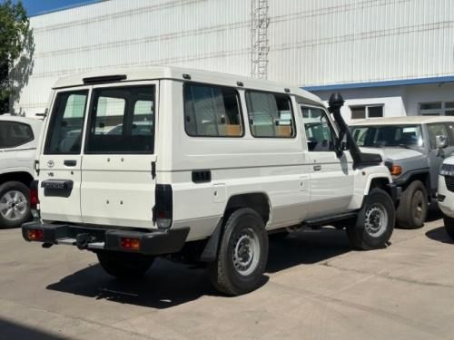 丰田25款酷路泽LC78 4.0自动汽油版 排量澎湃 配置豪华 金融灵活