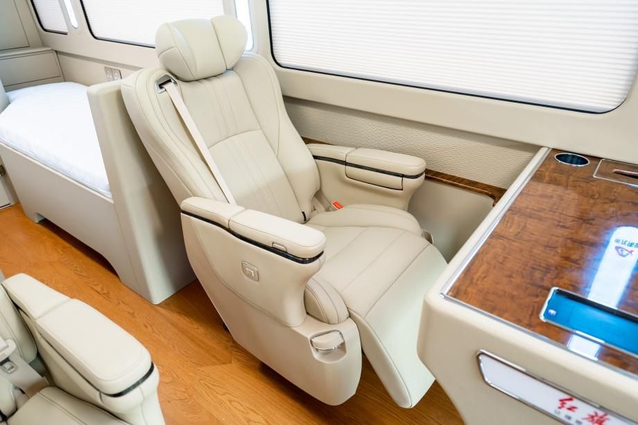 红旗国悦5座房车版带双床特惠多少钱