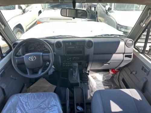 丰田25款酷路泽LC78 4.0自动汽油版 排量澎湃 配置豪华 金融灵活