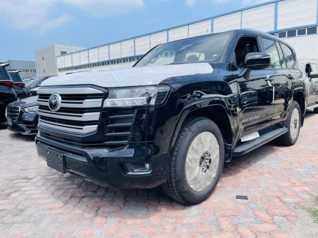 2025款丰田酷路泽3300 柴油 GXR 20轮 真皮 港口现车优惠5万