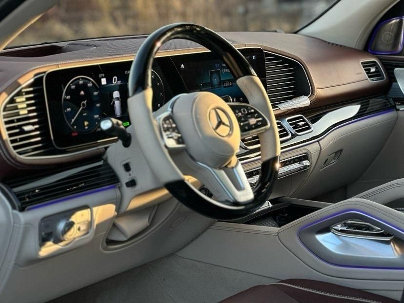 23款迈巴赫GLS600 4.0T V8 加版四座最新报价及配置简介