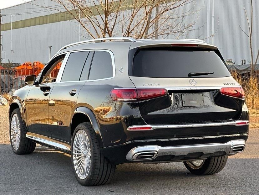 23款迈巴赫GLS600 4.0T V8 加版四座最新报价及配置简介