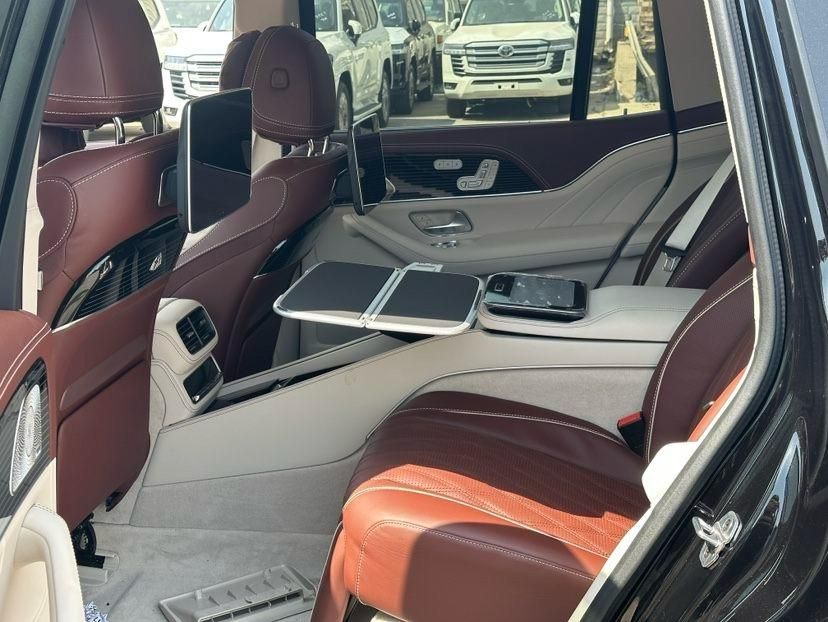 2025款迈巴赫GLS600 4.0T V8 4座 23寸大饼轮最新价格