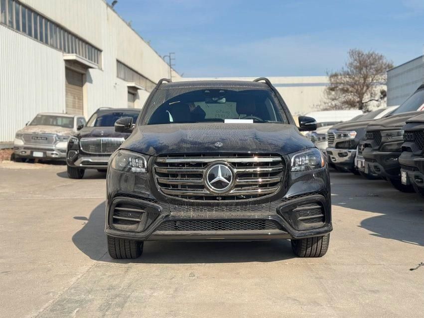 2025款奔驰GLS450 7座 AMG包 暗夜大柏林抬显电吸五区