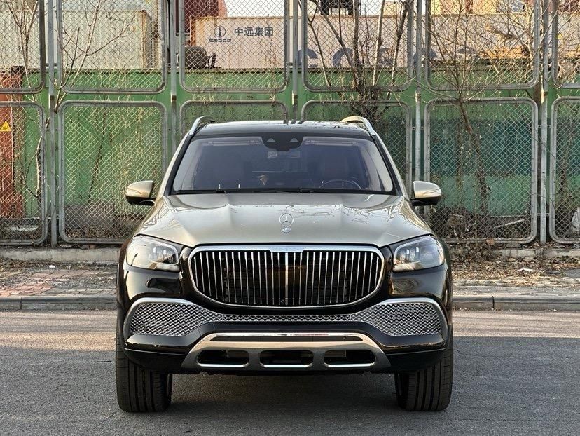 23款迈巴赫GLS600 4.0T V8 加版四座最新报价及配置简介